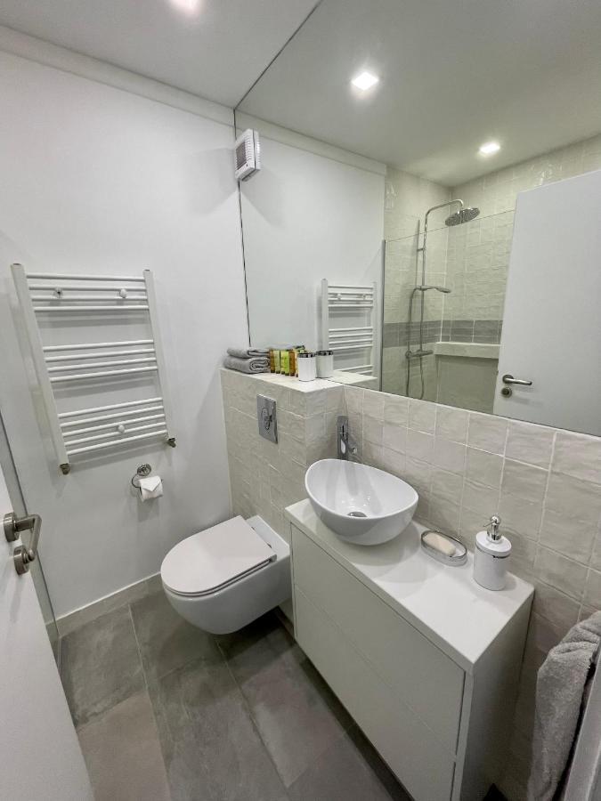 Cozy 1 Bedroom Apartment Oradea Bagian luar foto